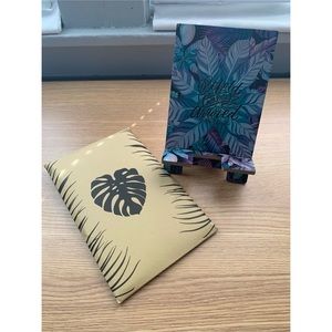 Fairyloot Raybearer Phone Stand